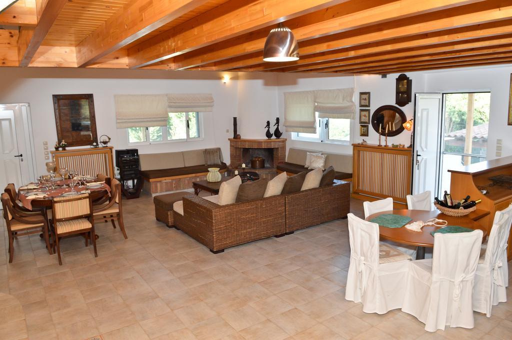 קאטו אכאיה Dimeon Villa חדר תמונה